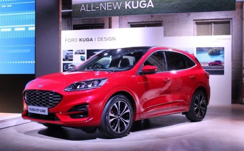 Le nouveau Ford Kuga hybride rechargeable, à partir de 38 600 €